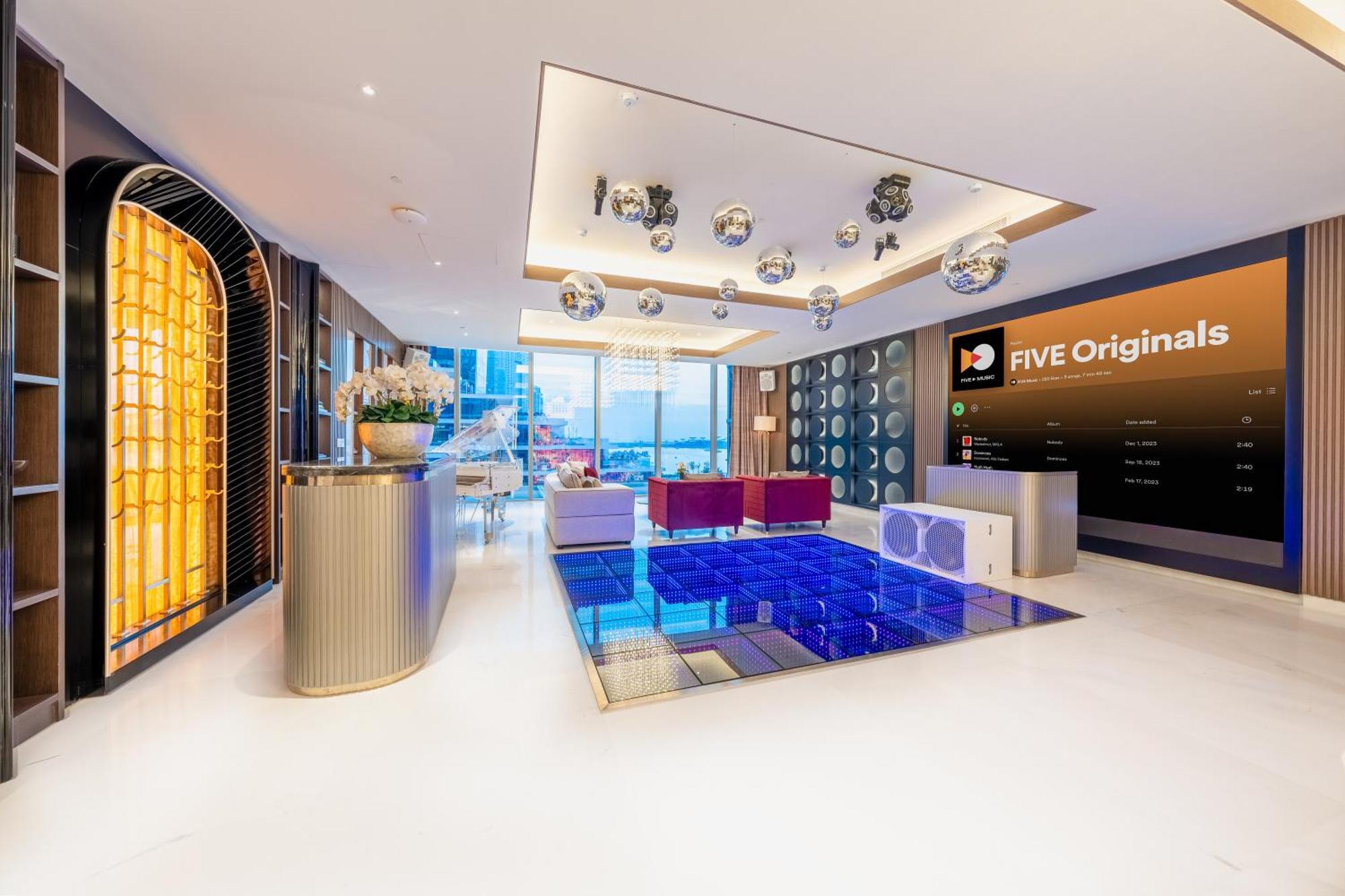 Five Luxe Hotel ดูไบ ภายนอก รูปภาพ The FIVB Headquarters in Lausanne