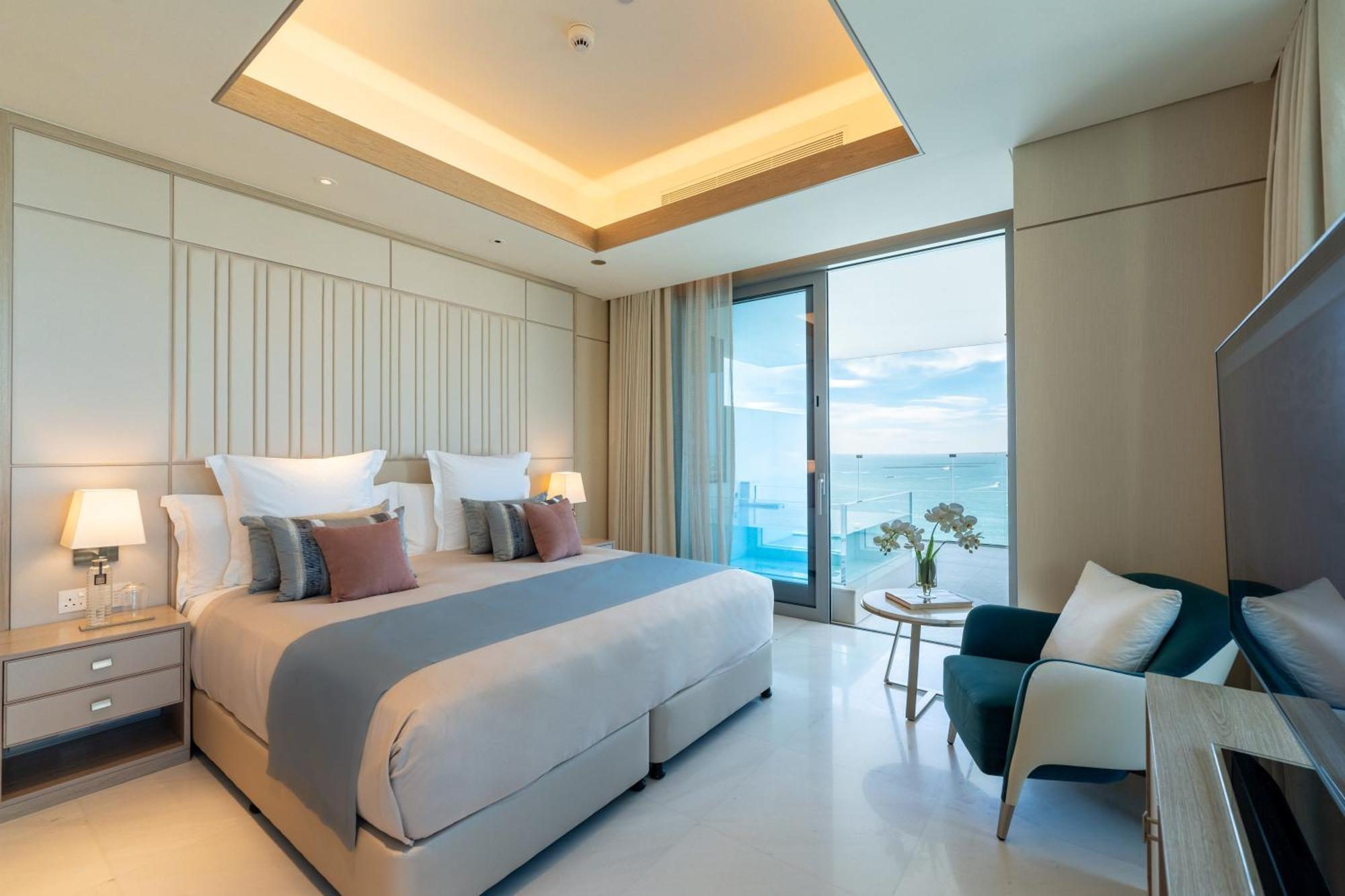 Five Luxe Hotel ดูไบ ภายนอก รูปภาพ Deluxe Ocean View