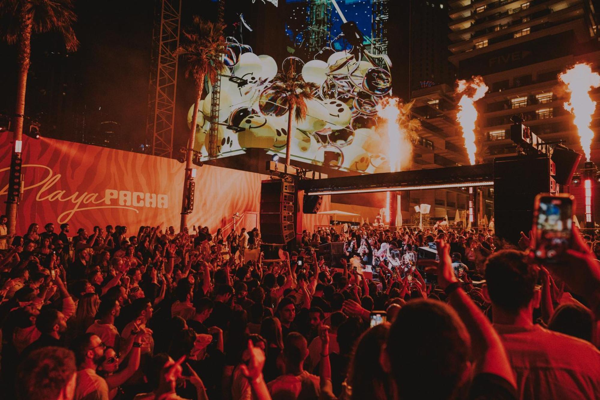 Five Luxe Hotel ดูไบ ภายนอก รูปภาพ The nightclub in 2019